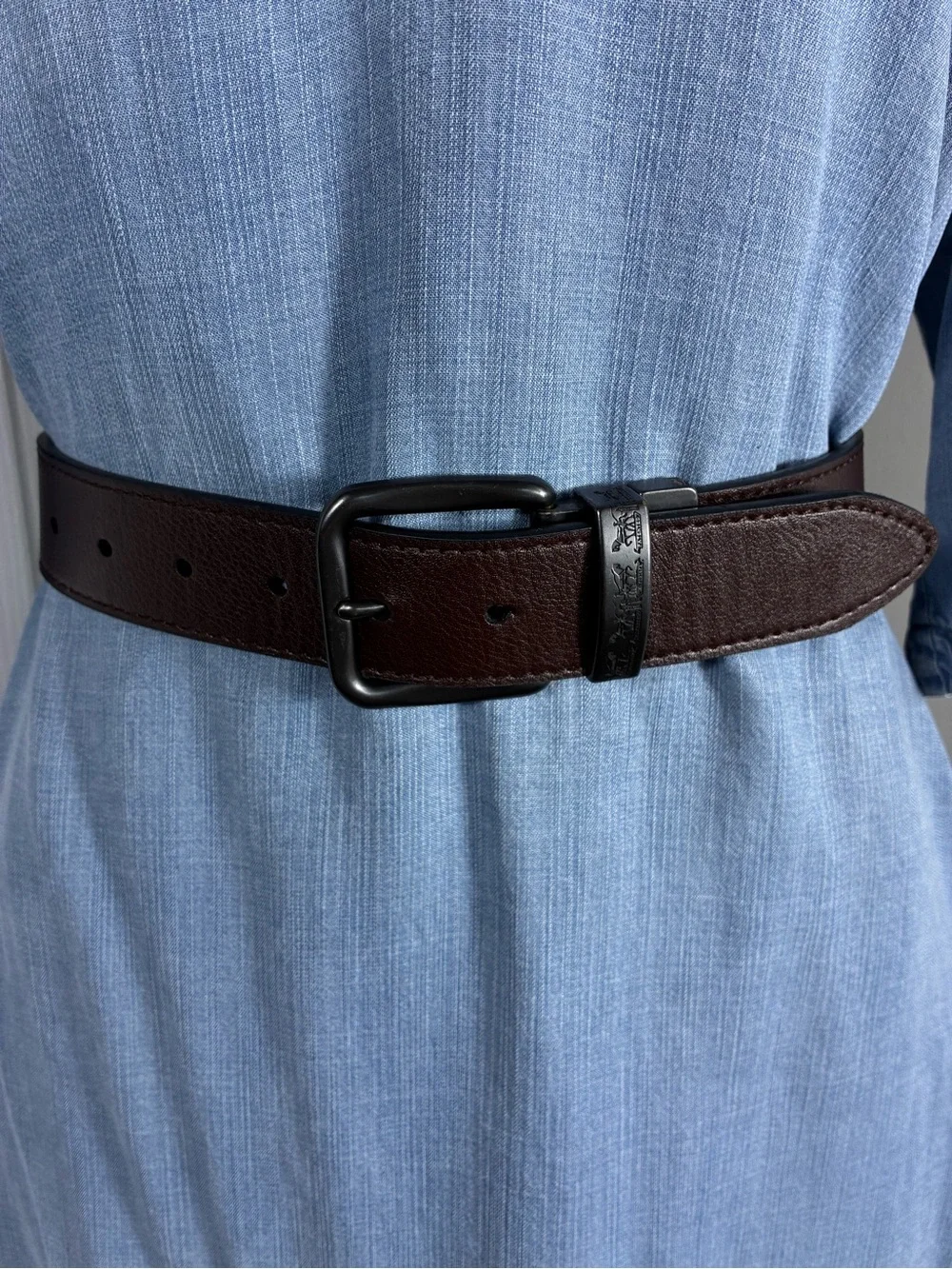 Levi's Mens Reversible Belt Sz 34-M Dark Brown Coated Leather Belt Black Buckle